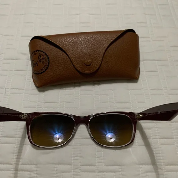 Ray-Ban Burgundy New Wayfarer Sunglasses with Brown Case display picture 3